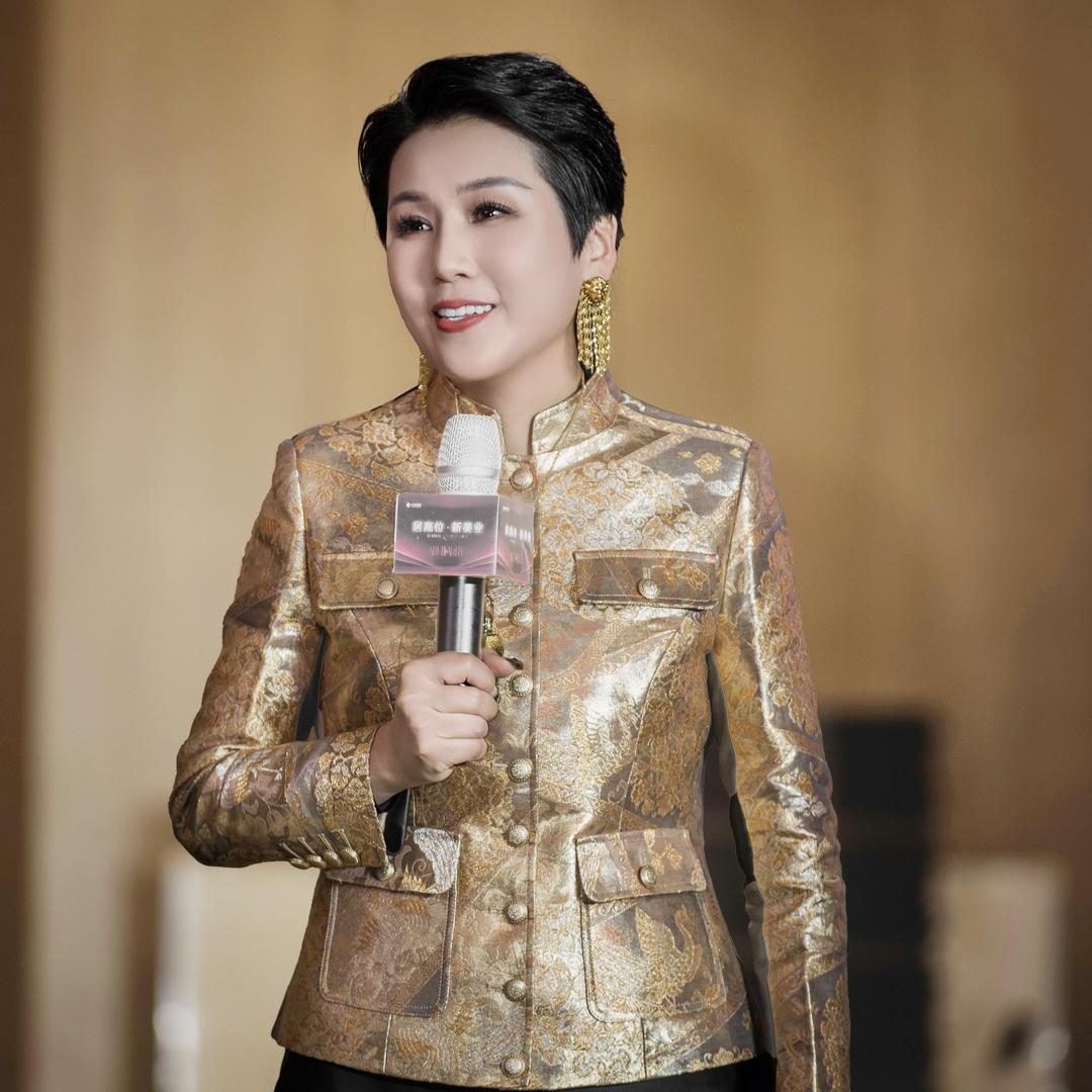 钰润蔡昕彤
