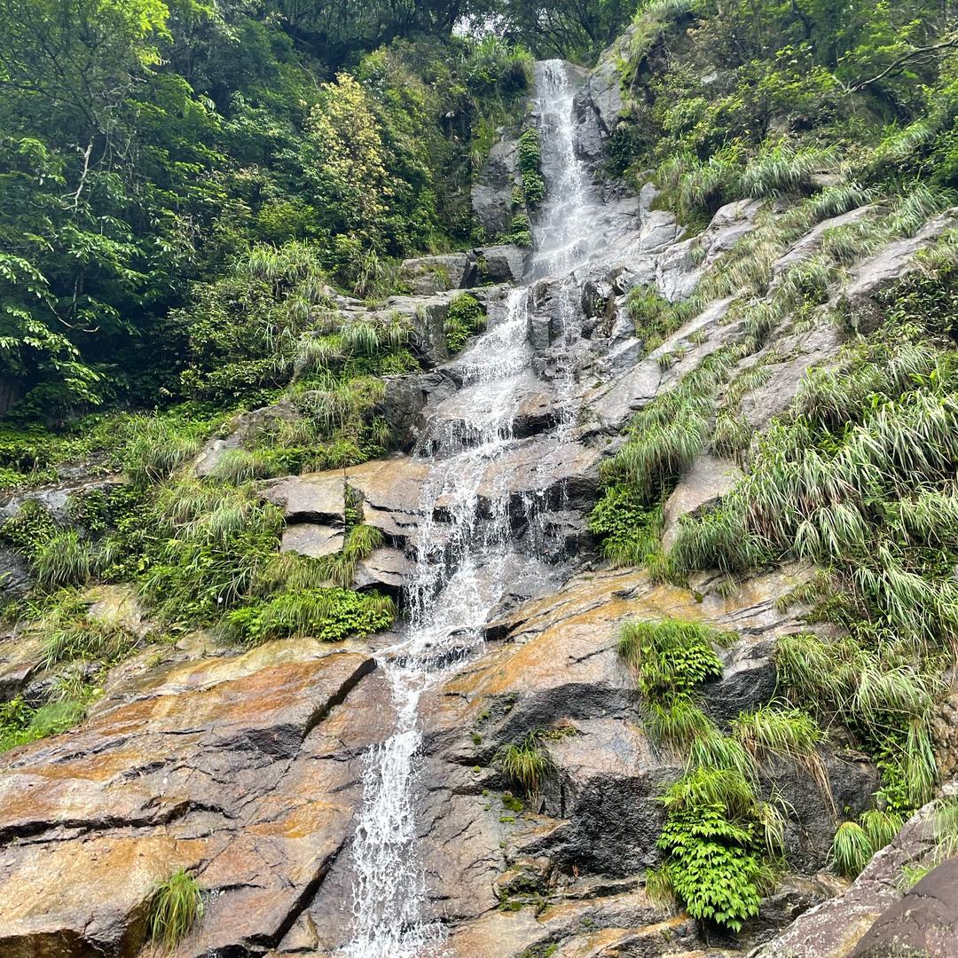 上善若水-厚德载物