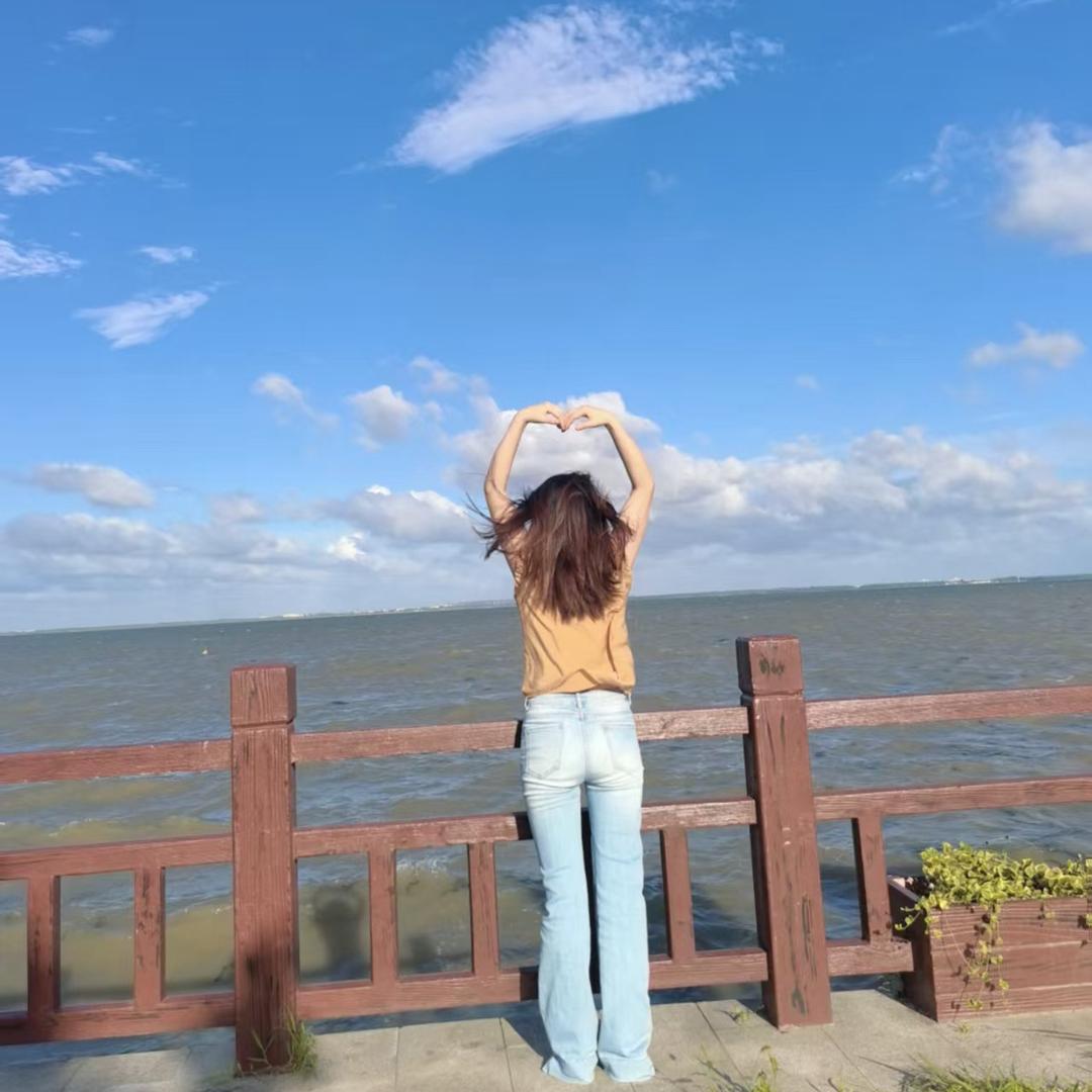 萍水相逢