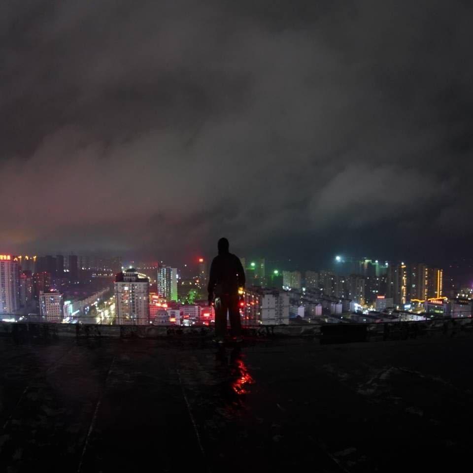 志伟