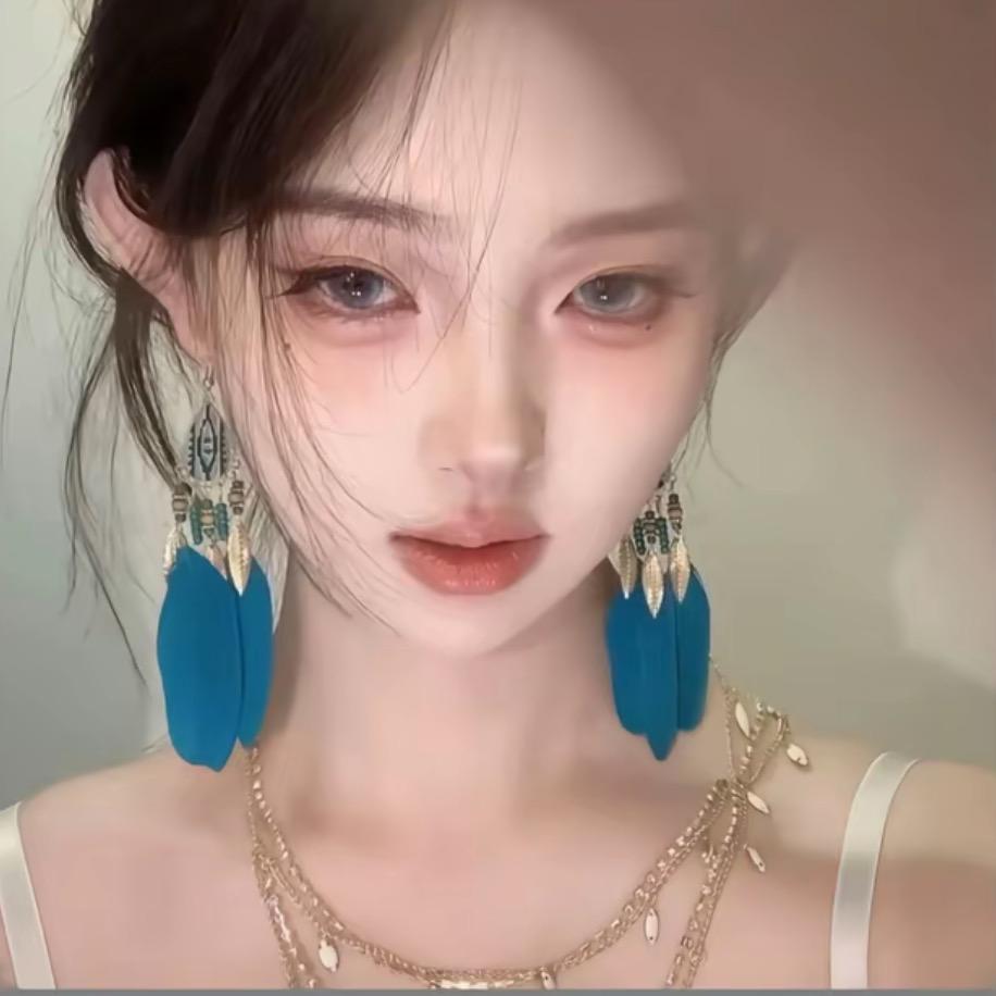 柏悦.