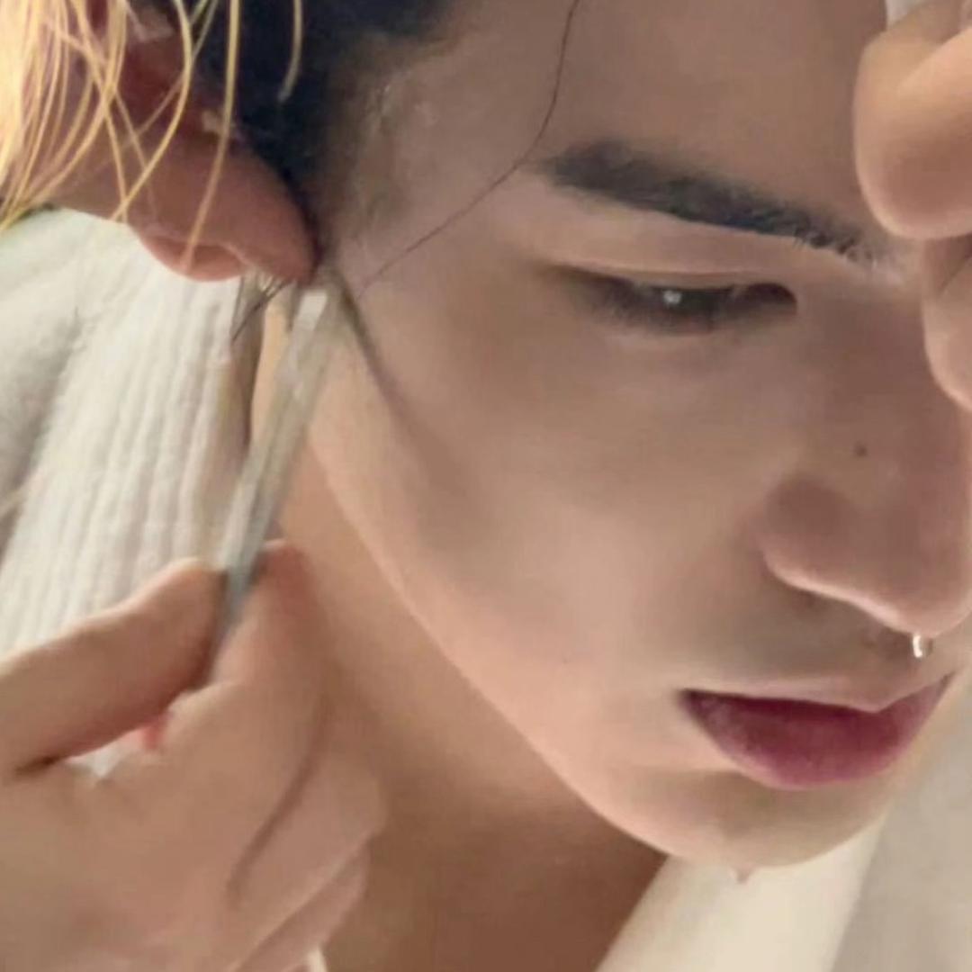 凌嘟暧昧_ling