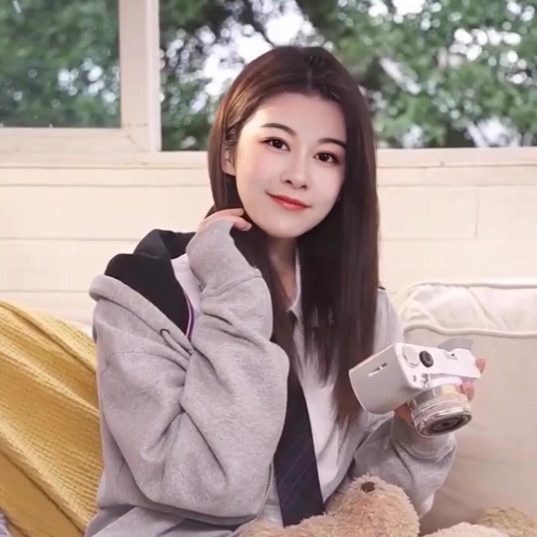 梓依✨