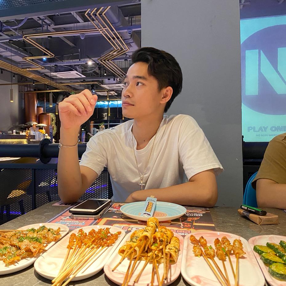 哈牛阳江市暴风工贸有限公司户外装备专卖店