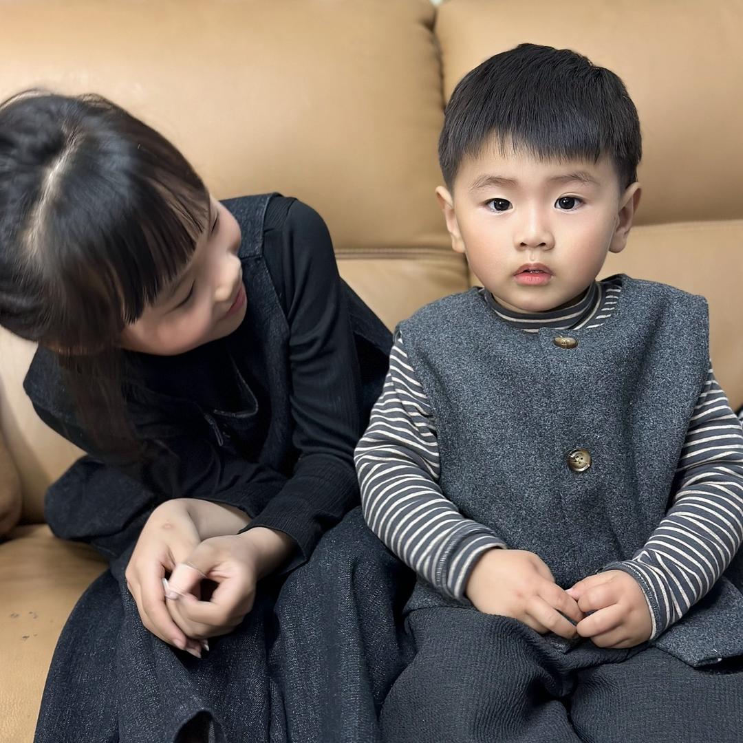 小郑娴一家人