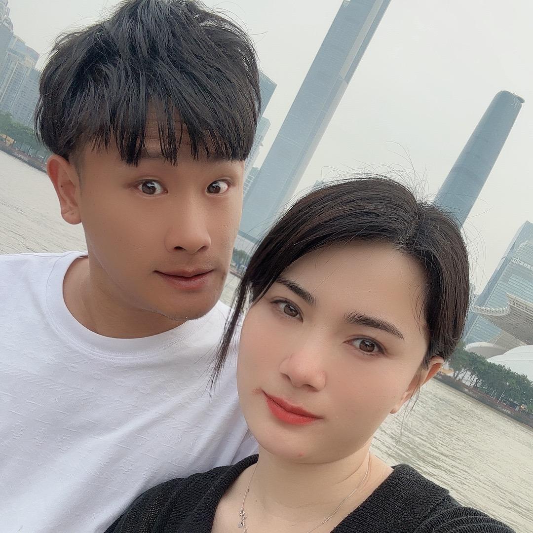 晓亮❤️夫妇