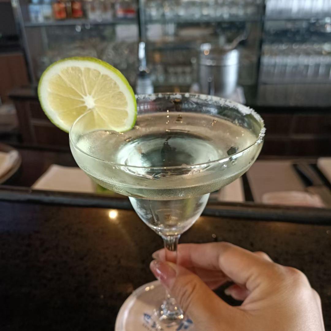 @高安偶姿女装工厂店（瑞州中路107号）