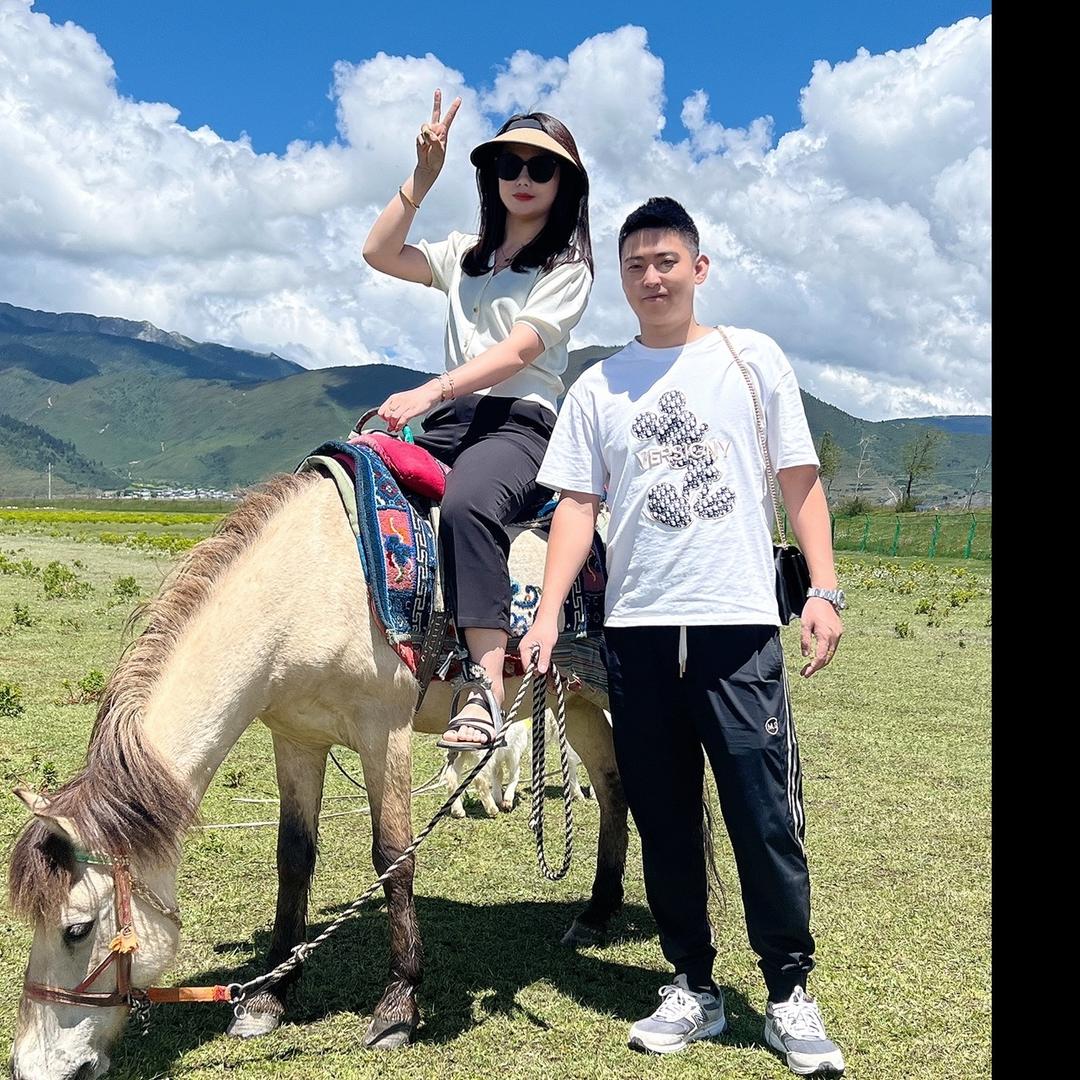 龙嫂女装批发