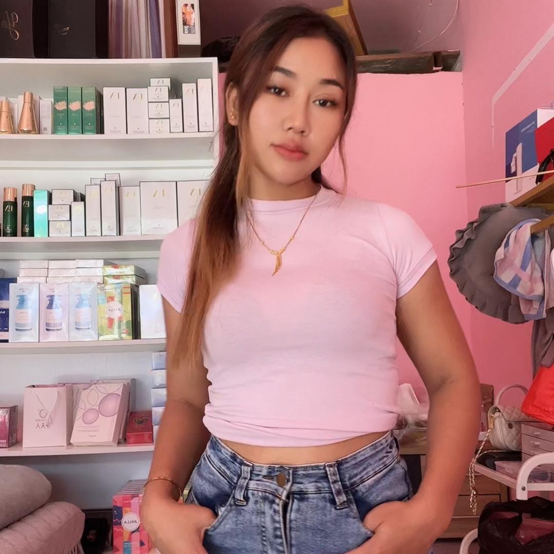 拉拉
