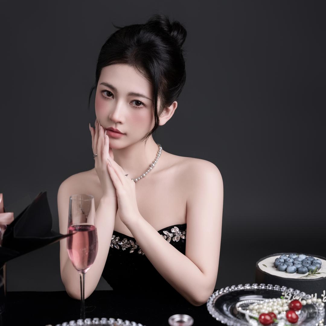苏诗月9257