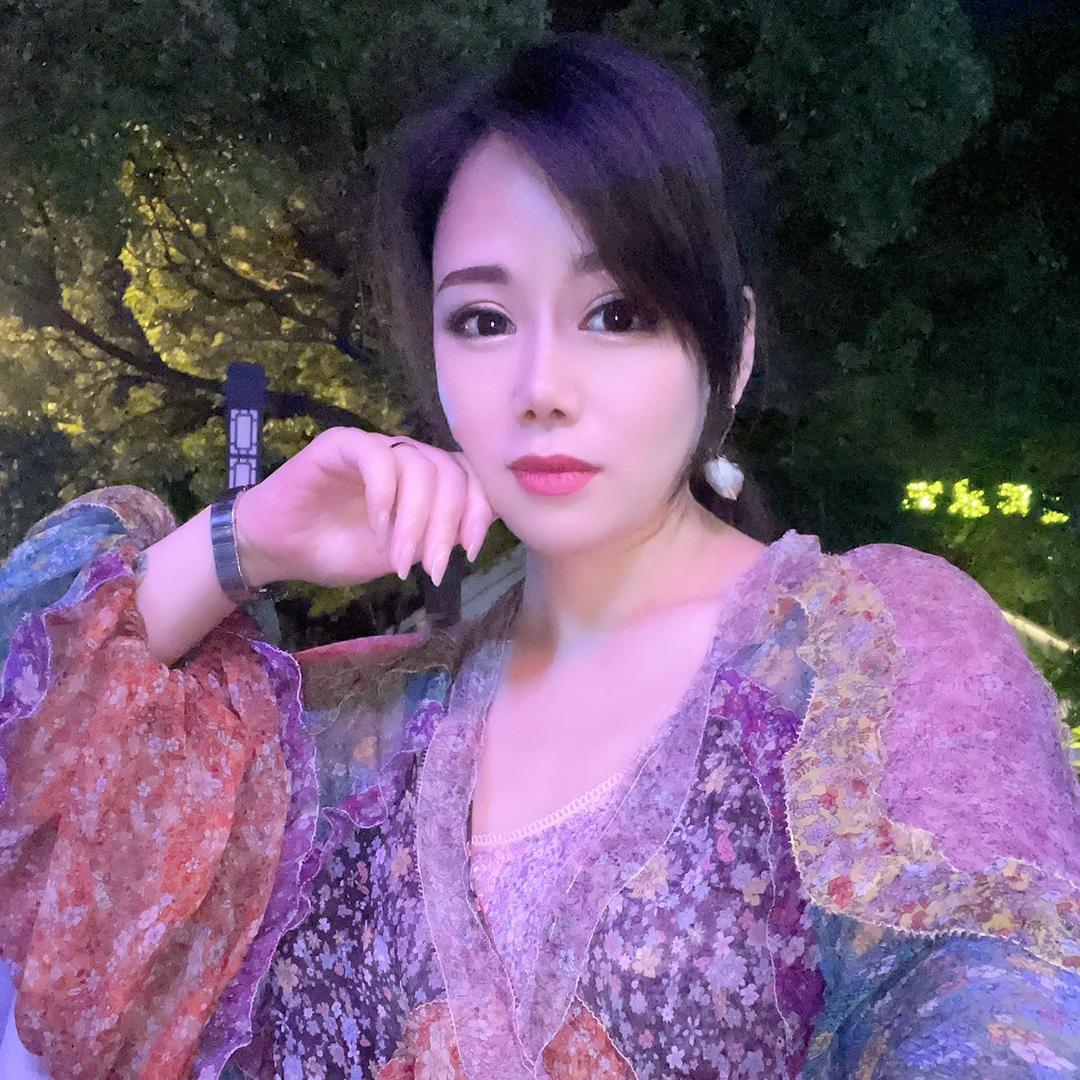 @林若（K门红）精品女装