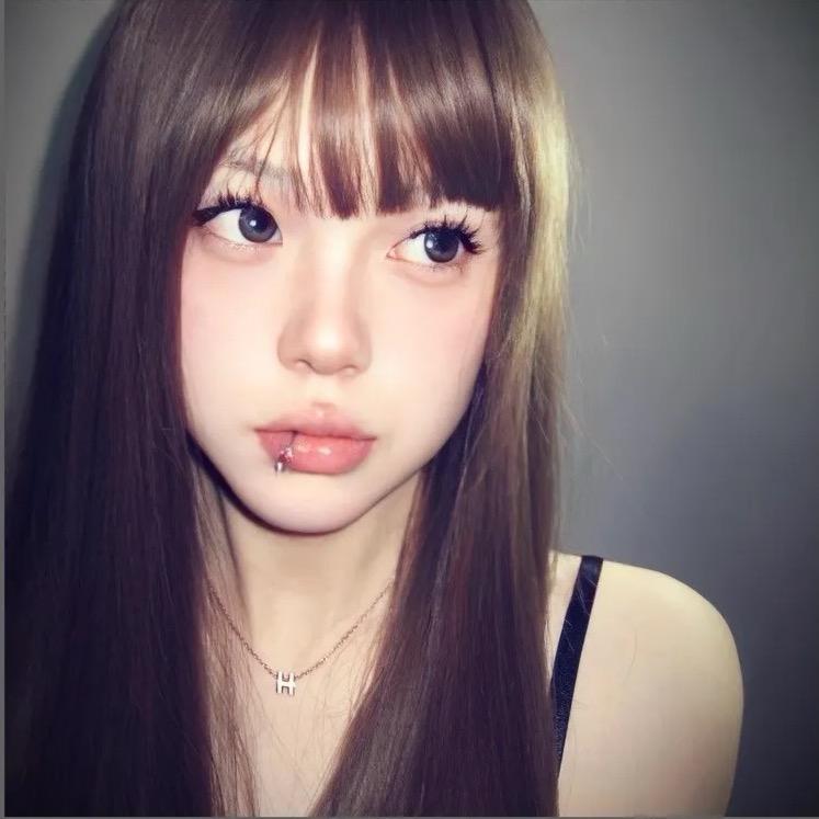 吃桃子的小只