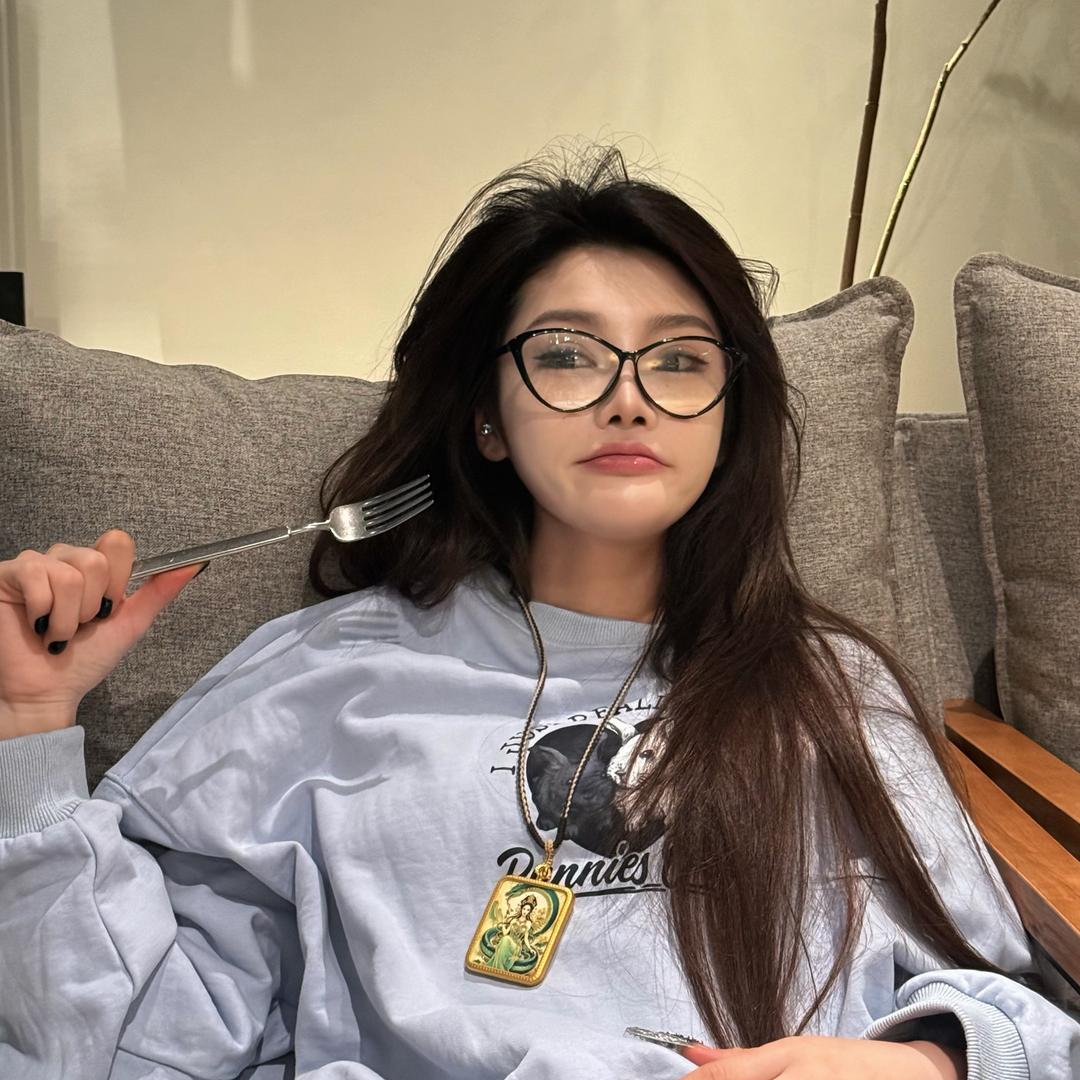 小嘉爱吃灰✨