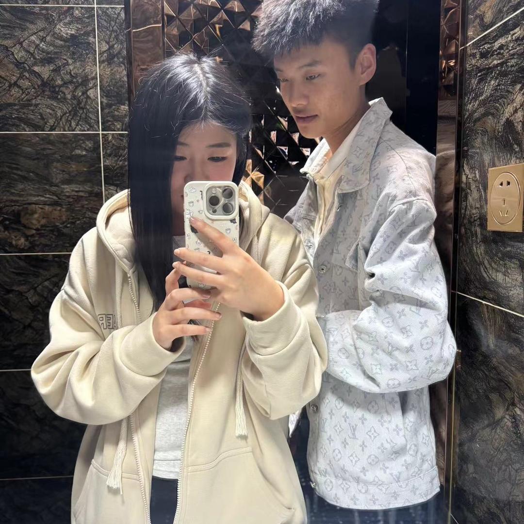 快乐的喜羊羊