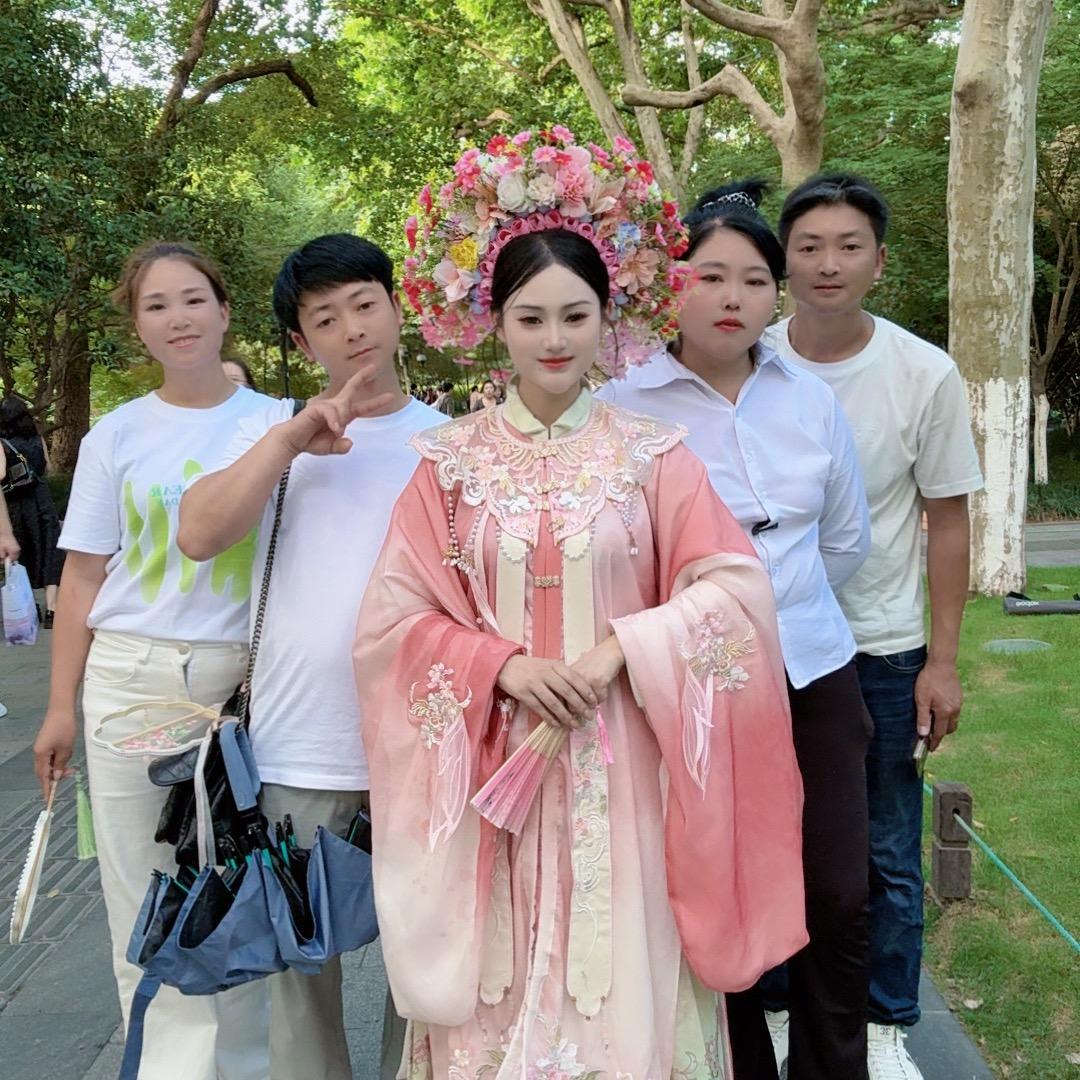 唐大嫂AK