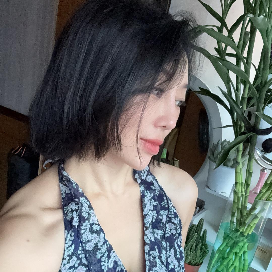佳丽