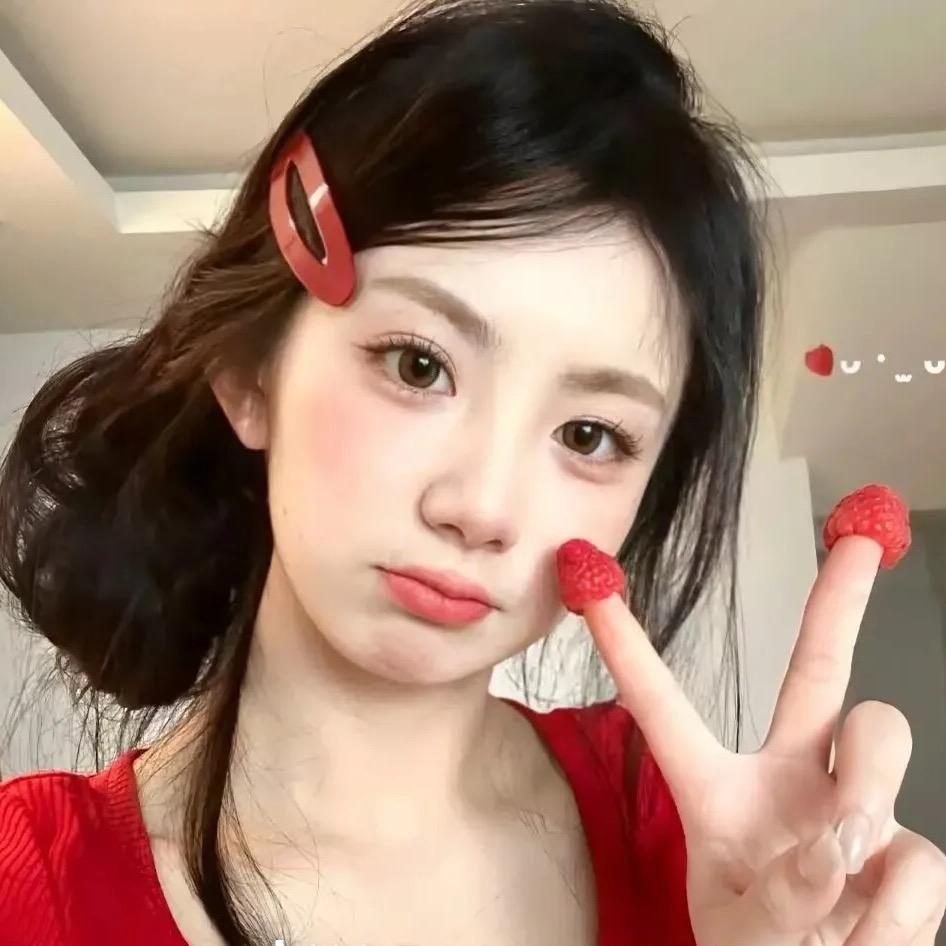 聚心投-小熊踩云团