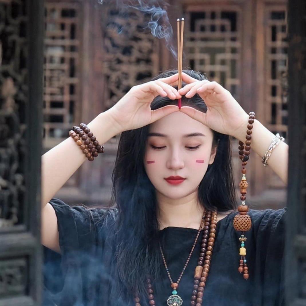 艾灸～茜茜