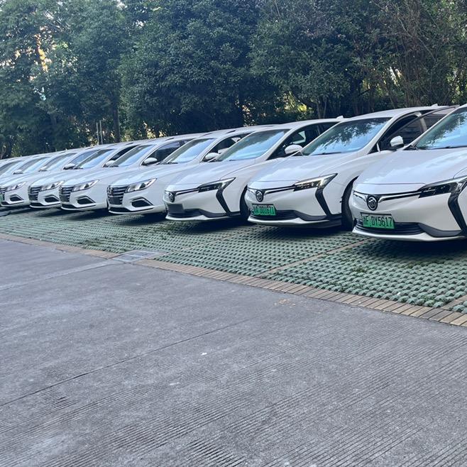 莹莹新能源二手车（北汽EC3)