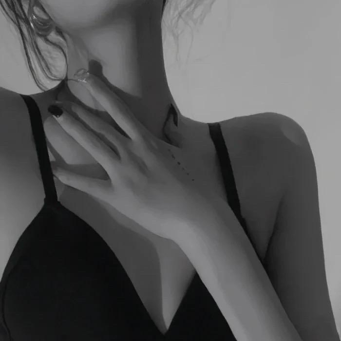 心里想的全是男模