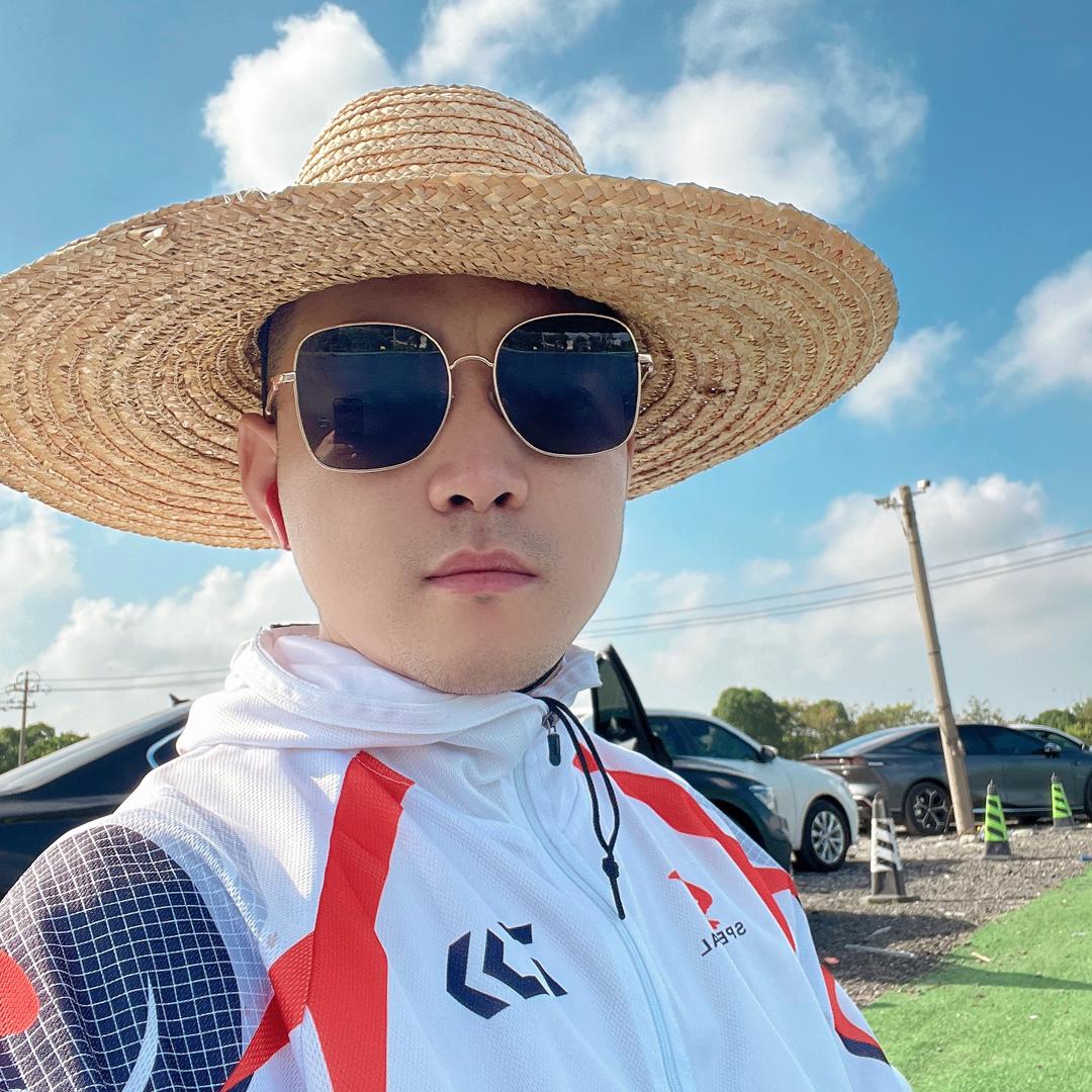 卓大厨；爱钓鱼
