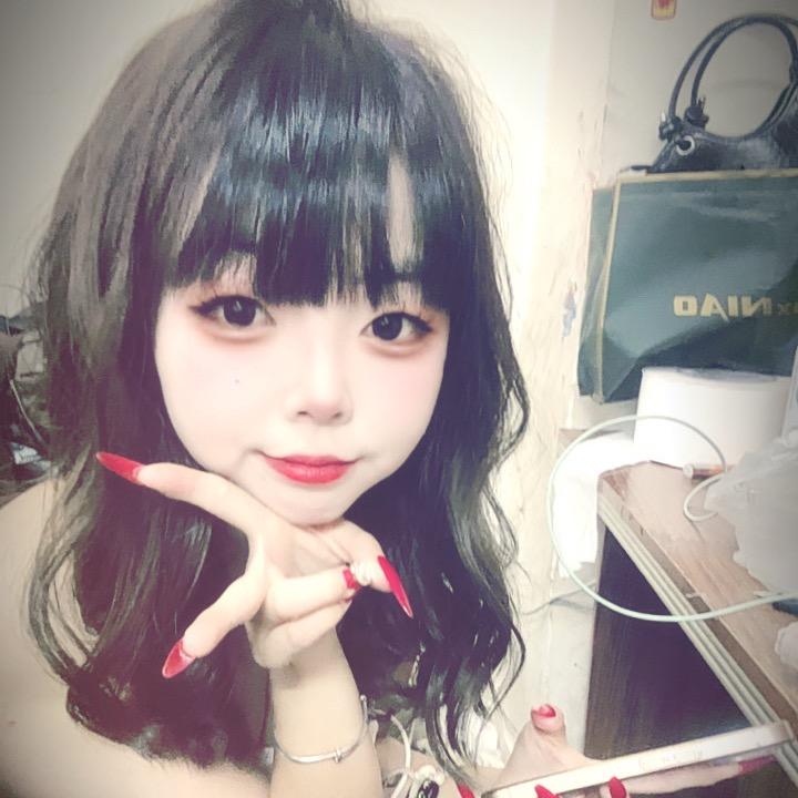 混过社会卖过萌
