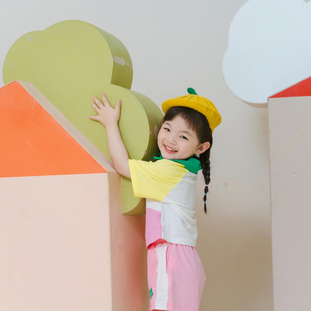 小鹿妈妈婴童服装个体店