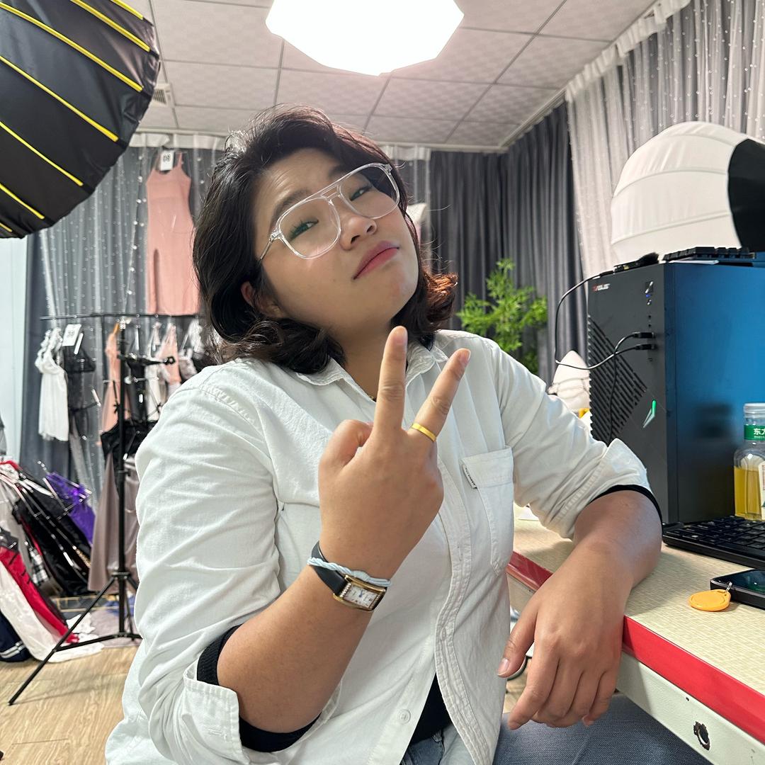 大红睡衣一订制大码服饰