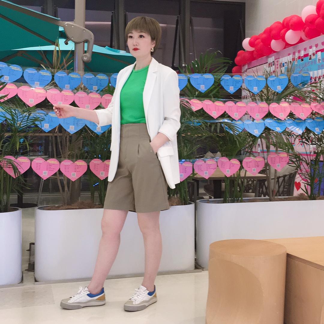 👚瑞雪服饰:LiuJuan