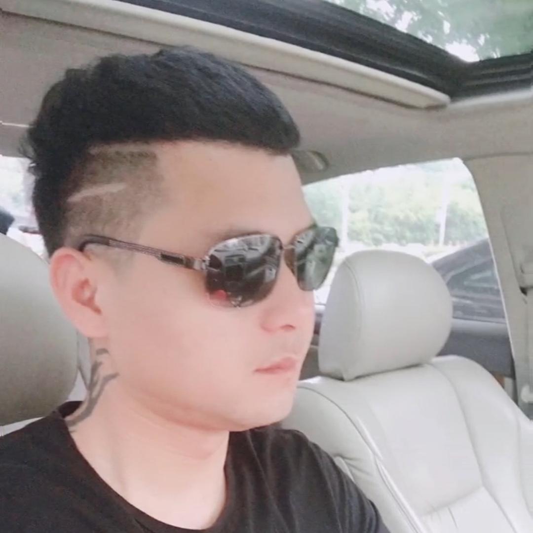 楊 少