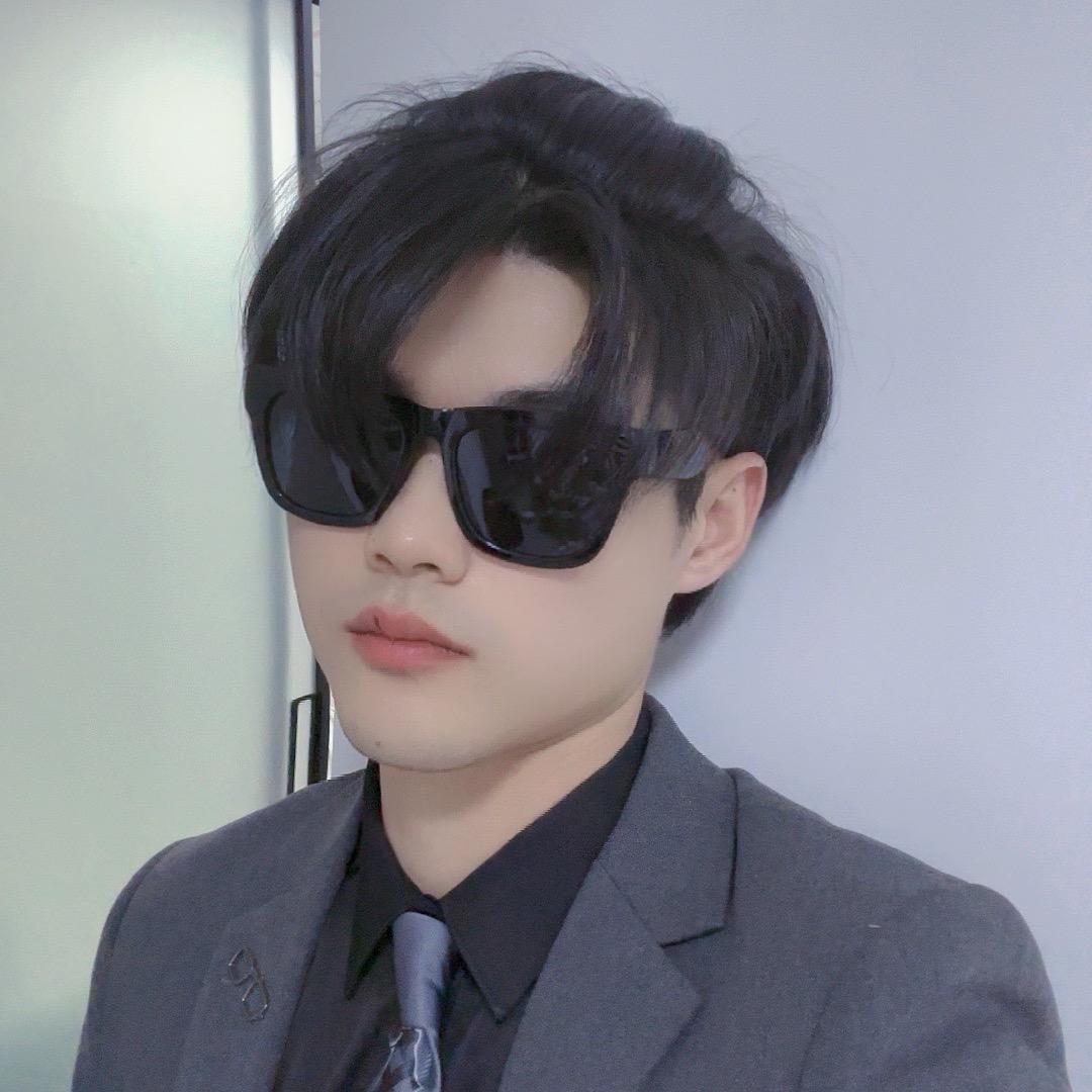 憨憨的吃货(๑´ڡ`๑)