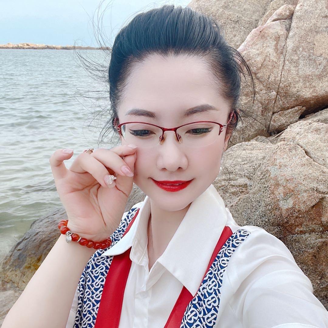 梦娜百货