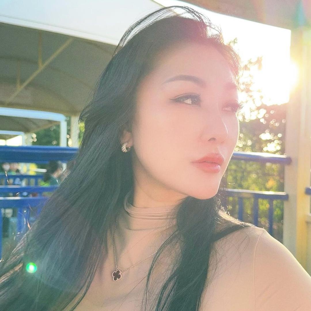 YUZI秦宇子