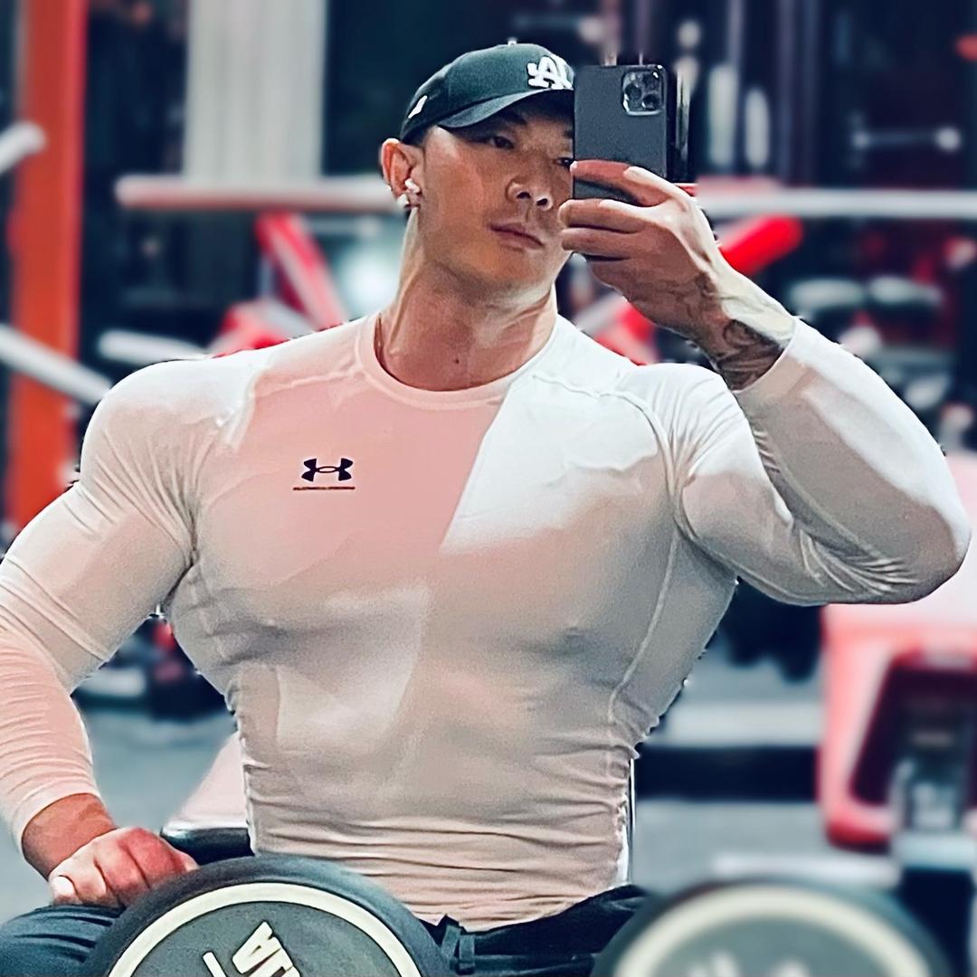 Chris谢  IFBB PRO