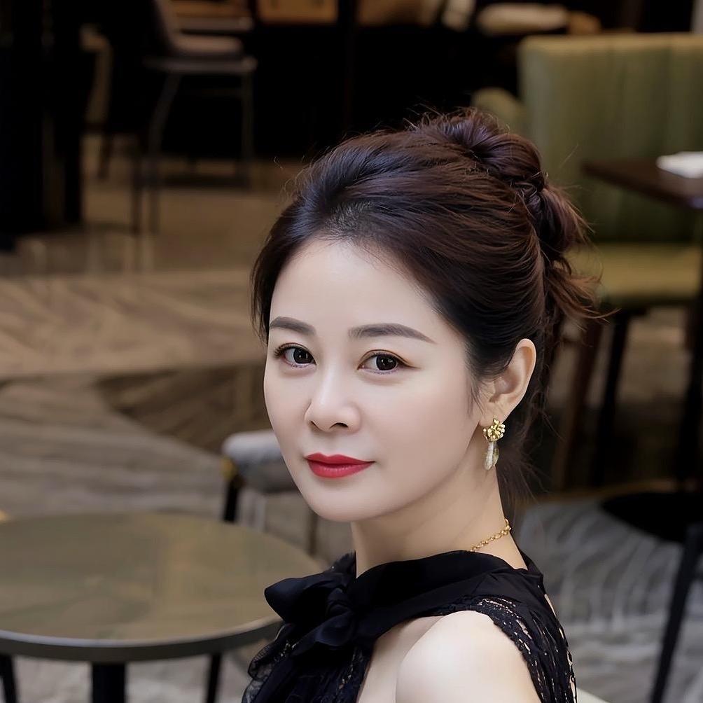 莉姐读书（与辉同行）