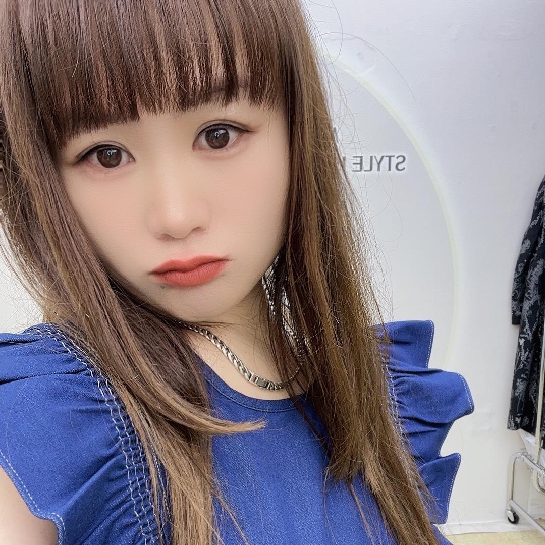 大美.