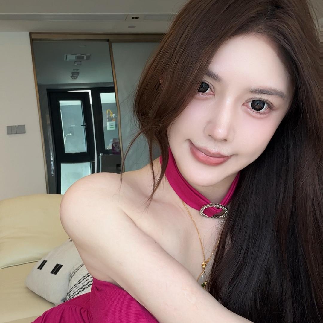 阿鹿.