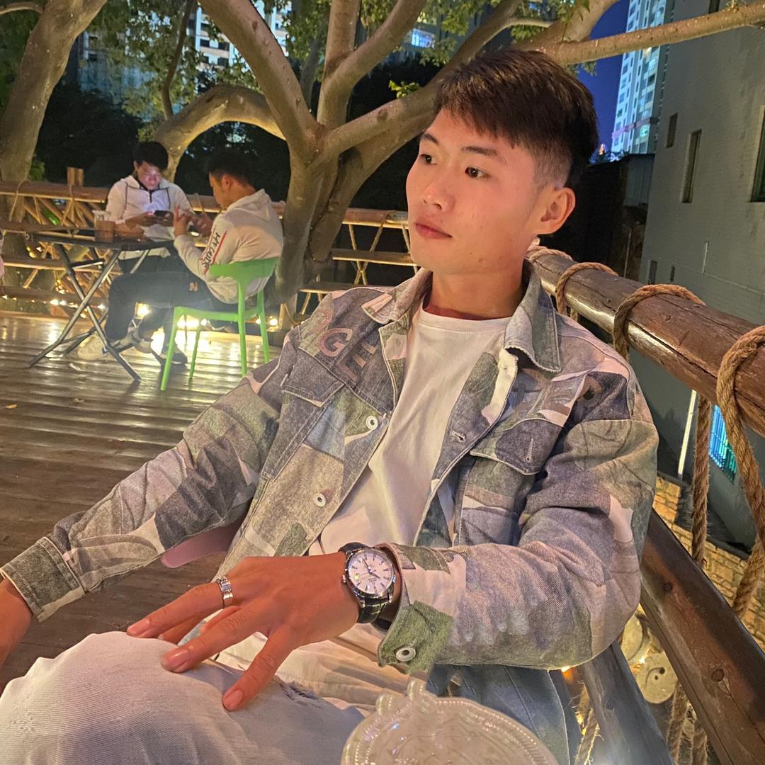 吴川啊鸿二手车