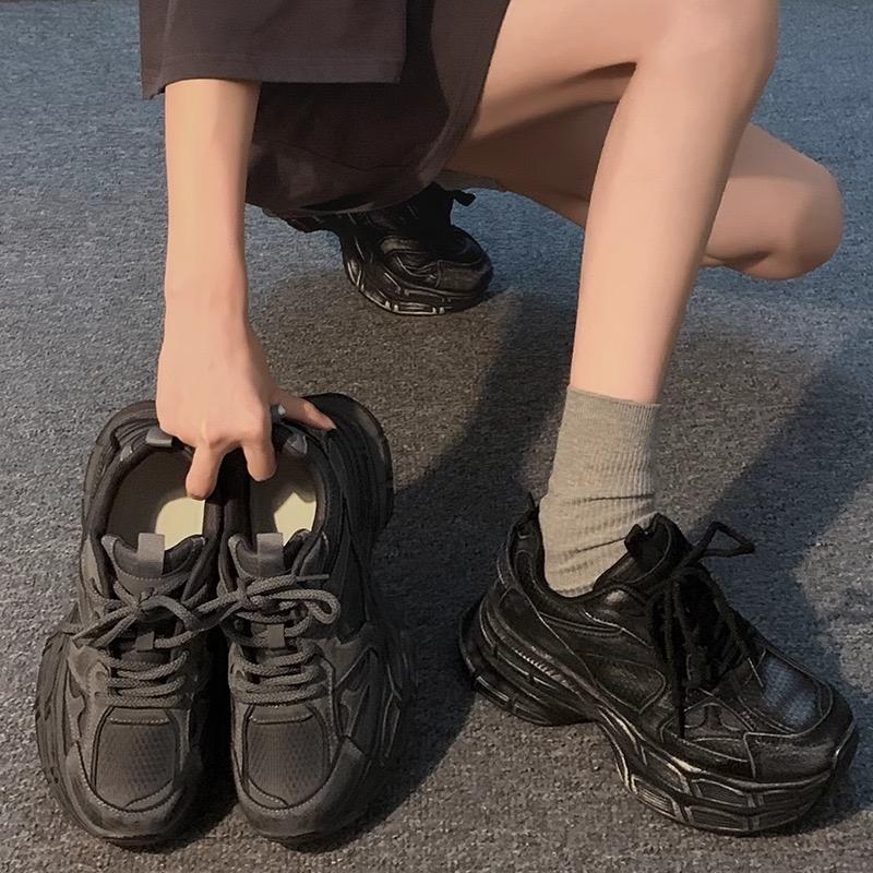 鞋里=shoes