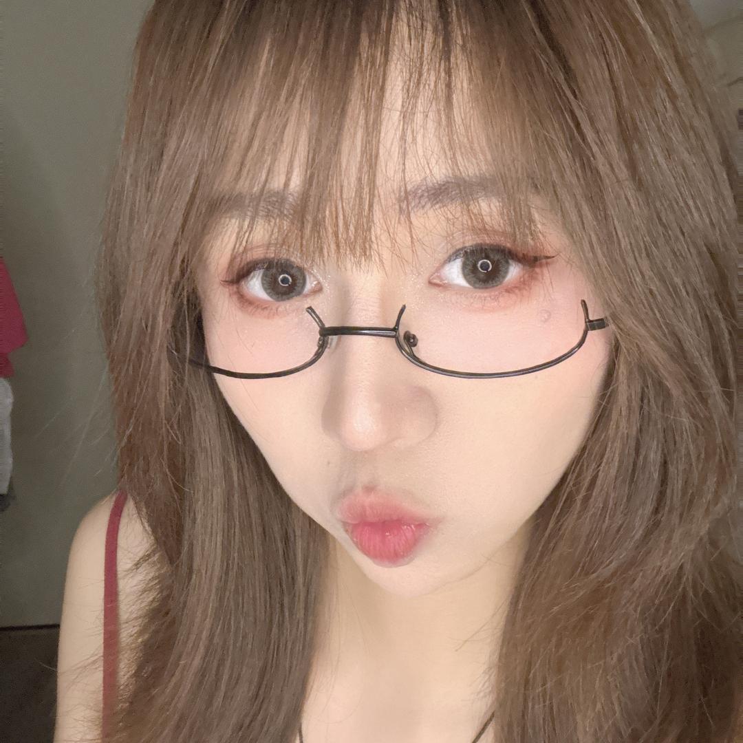 会计💓小吕（超凶版）