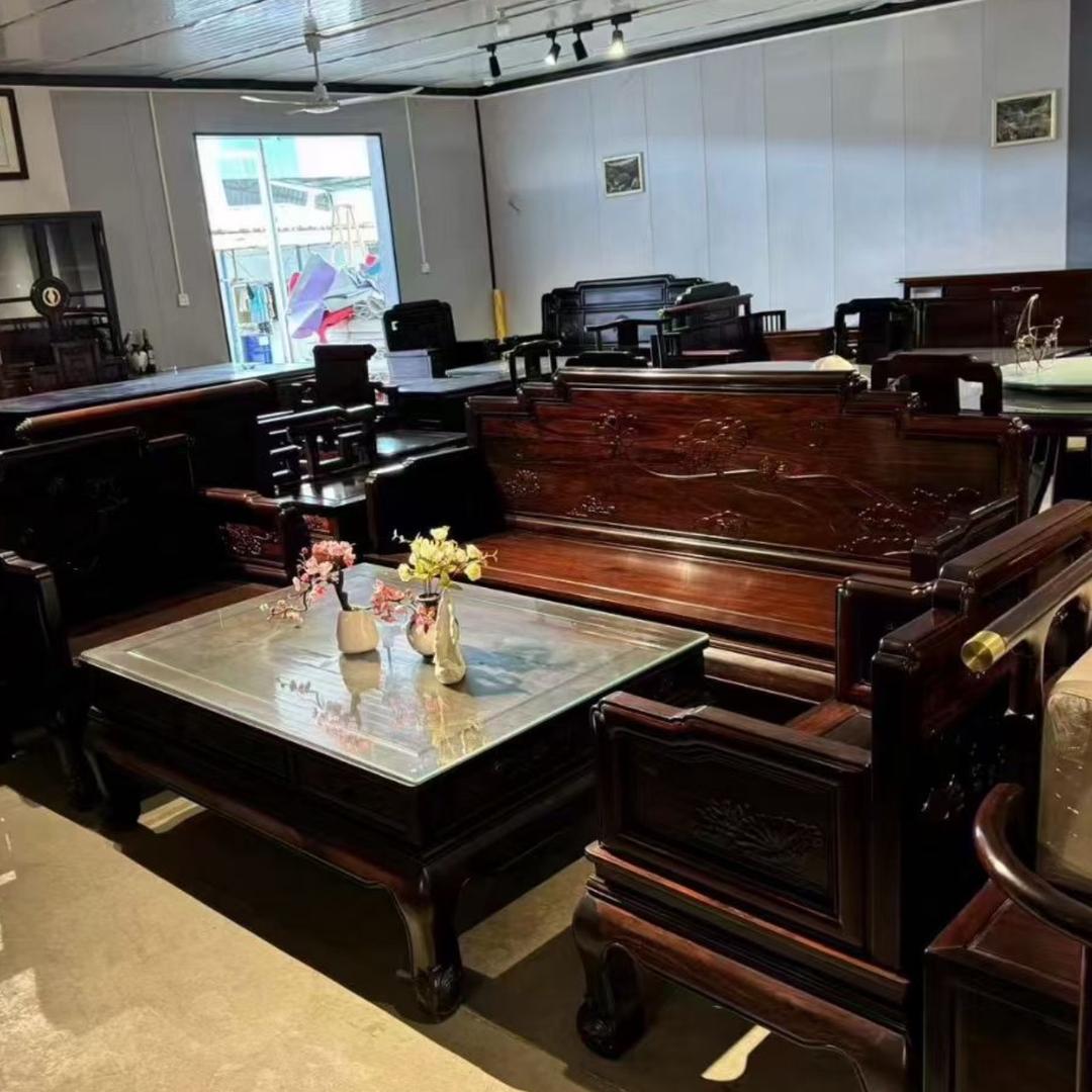 防城港市辉盛二手车销售有限公司。