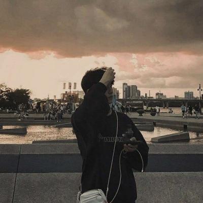 向僵尸开炮～醉醉（来财工作室）