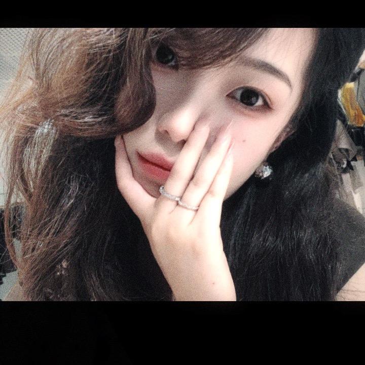 谢 懒懒✔️艾米服装