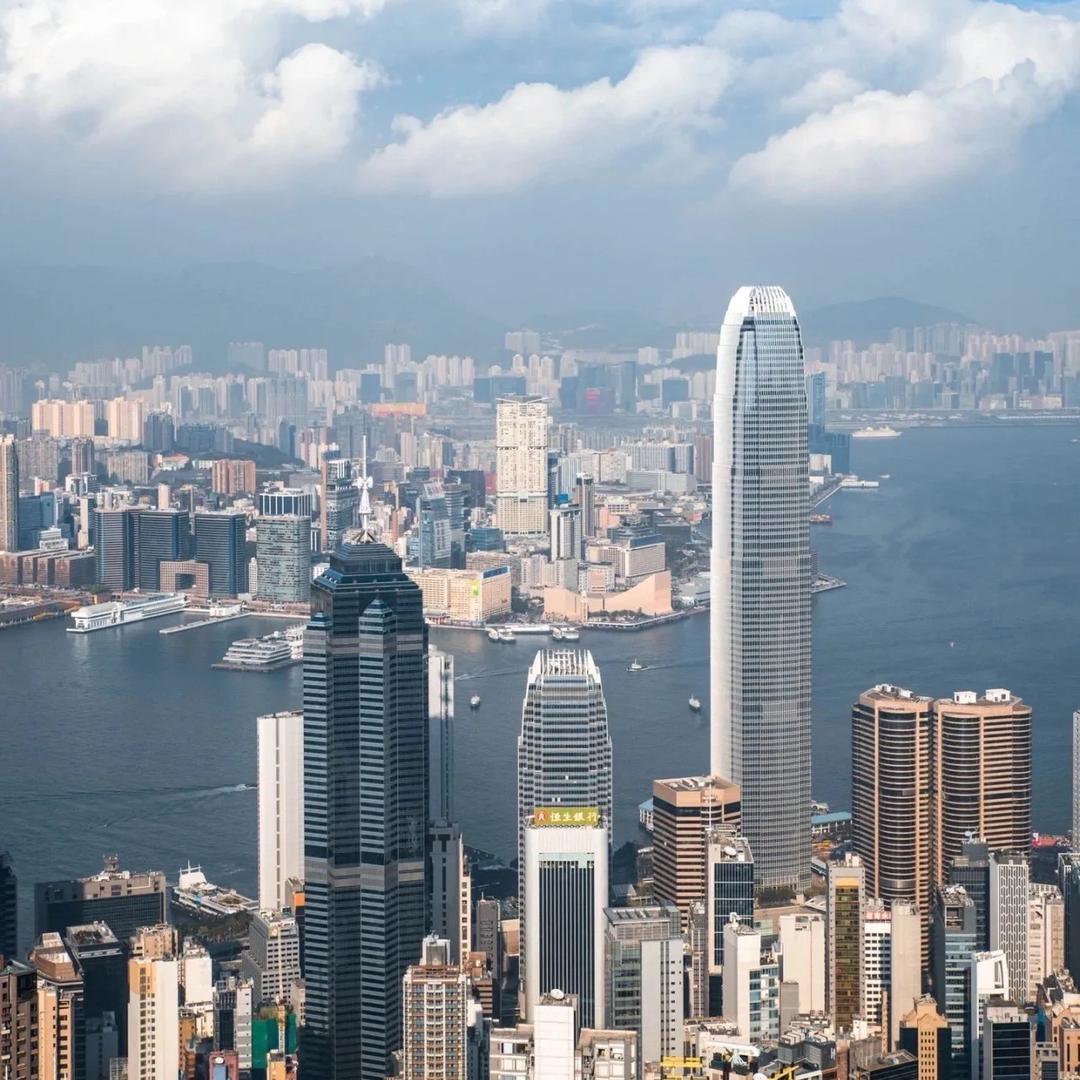 铜锣湾HK店销售小张