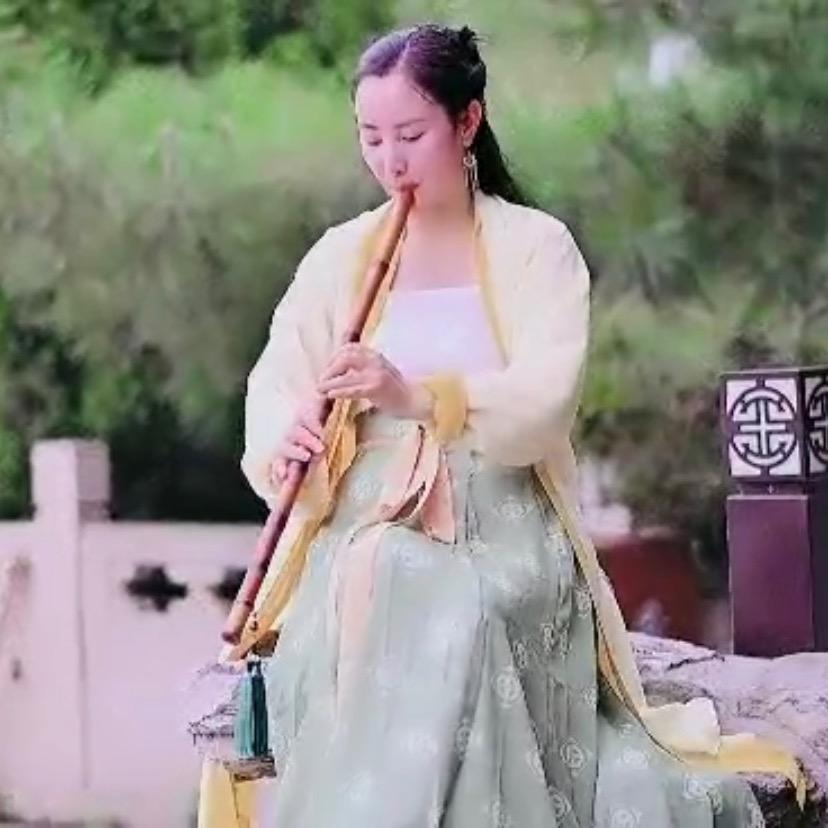箫音如烟楚贻