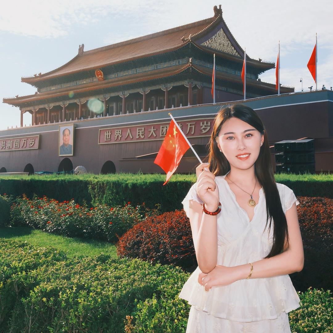 超市女掌柜。