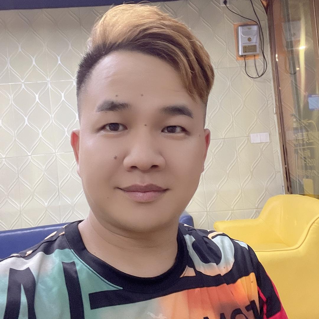 如哥发型师