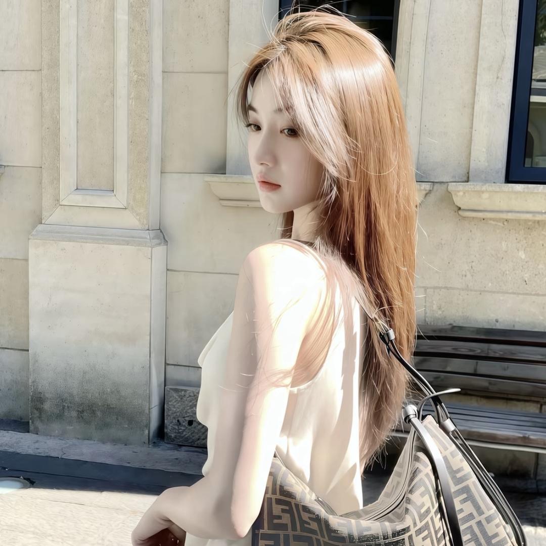 夏末初.