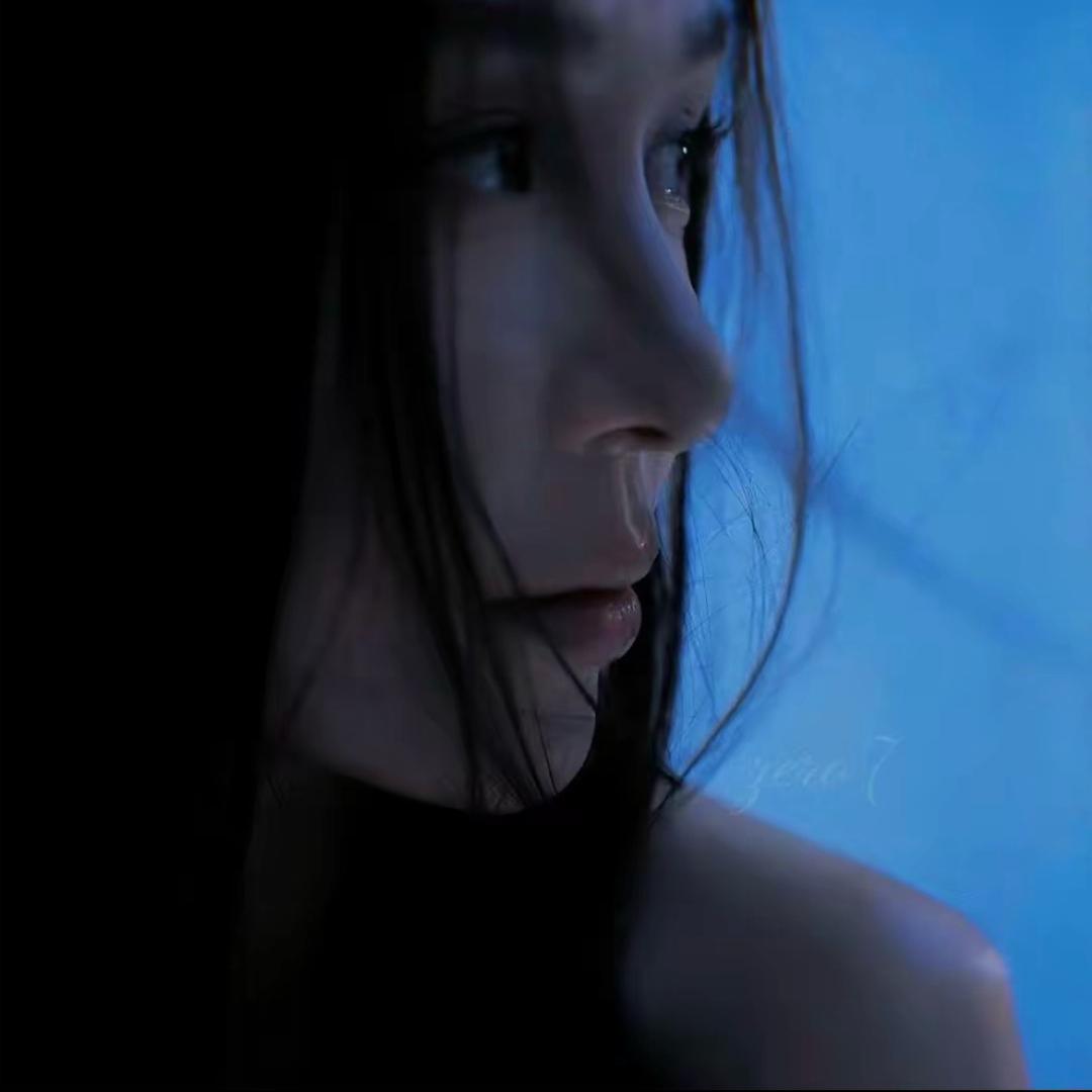 白
