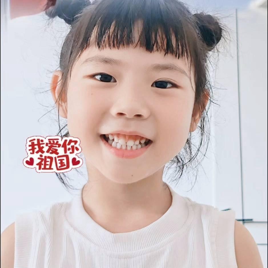 恒泰二楼小手背童装
